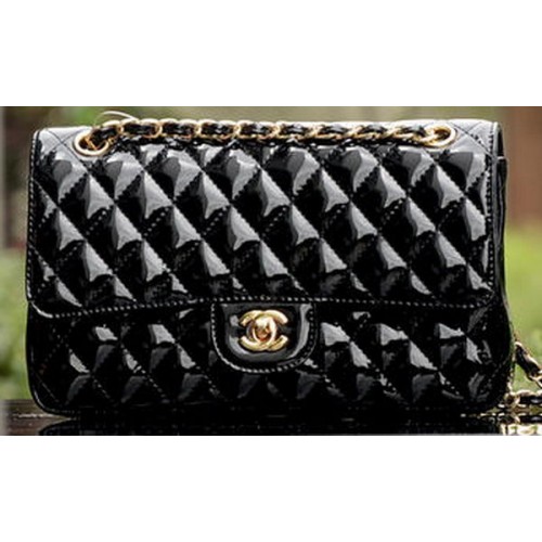 Chanel 2.55 Series Flap Bag Negro Charol A1112 Oro