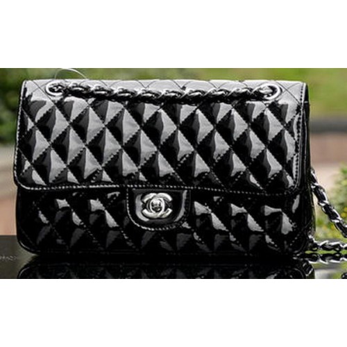 Chanel 2.55 Series Flap Bag Negro Charol A1112 Plata