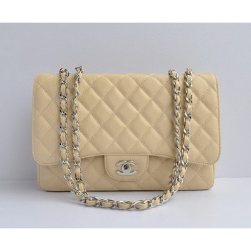 Chanel 2.55 Flap Bag 28600 Crema con cadena plateada