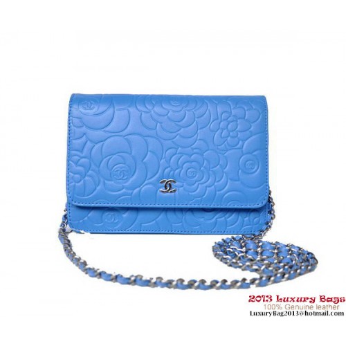 Chanel A47421 Bolso mini con solapa de piel de cordero azul Plata