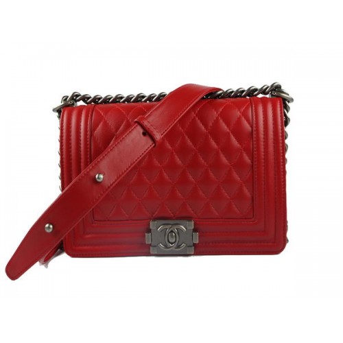 Chanel A67025 Le Boy Flap Bolso de hombro en piel de oveja roja