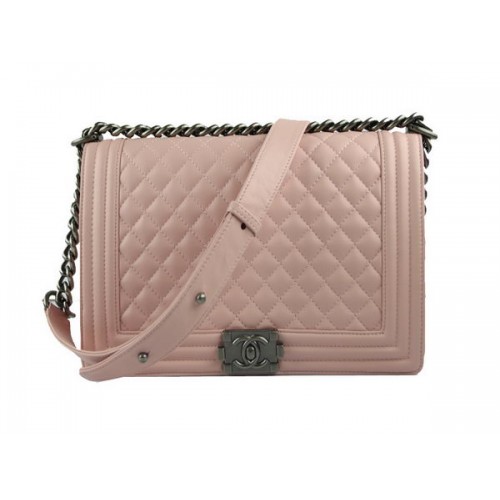 Chanel A67026 Bolso de hombro con solapa Le Boy de piel de cordero rosa