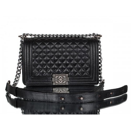 Chanel A67086 Bolso de hombro con solapa Le Boy de cuero de piel de cordero negro
