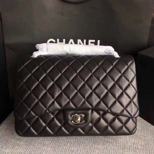 Chanel Maxi Quilted Classic Flap Bag Cuero de piel de oveja negro A58601 Plata