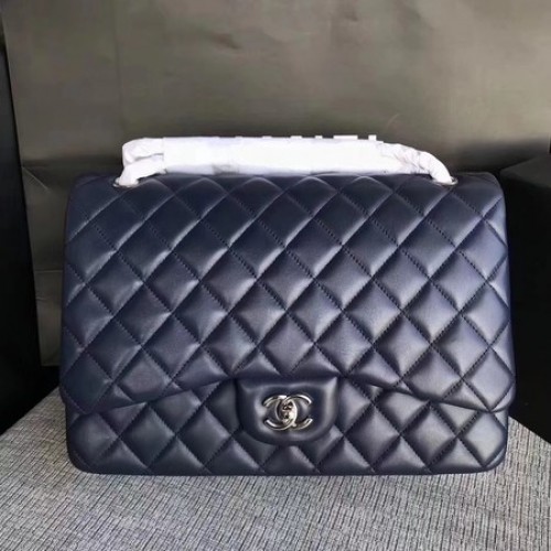 Chanel Maxi Quilted Classic Flap Bolso Azul Piel de oveja Cuero A58601 Plata