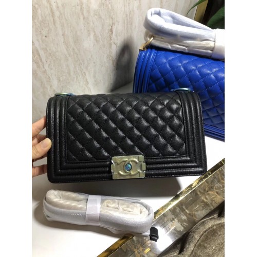Chanel Boy Flap Original Caviar Leather Shoulder Bolso negro A67086
