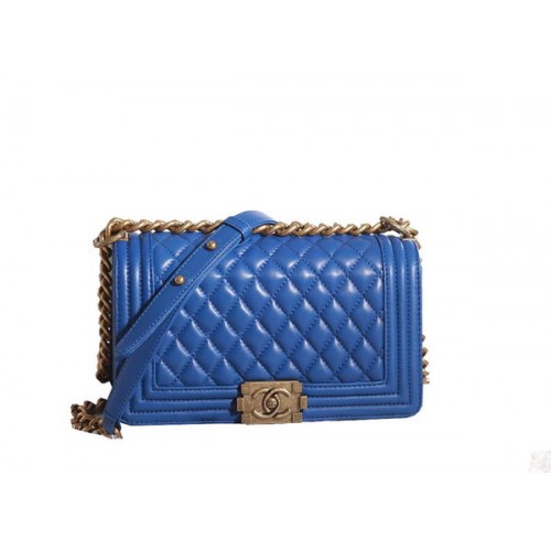 Chanel Boy Flap Shoulder Bag en piel de cordero azul A67086 Gold