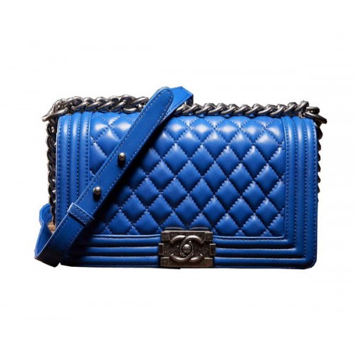 Bolso de hombro con solapa Chanel Boy en piel de cordero azul A67086 Plata