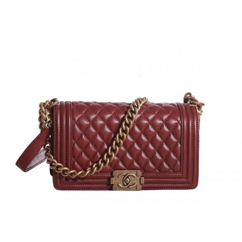 Bolso de hombro con solapa Chanel Boy en piel de cordero color burdeos A67086 Oro