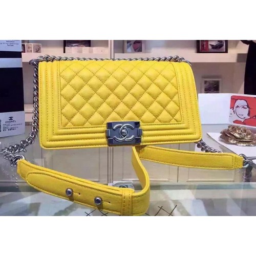 Chanel Boy Flap Bolsos de hombro Deer Leather A67086 Amarillo