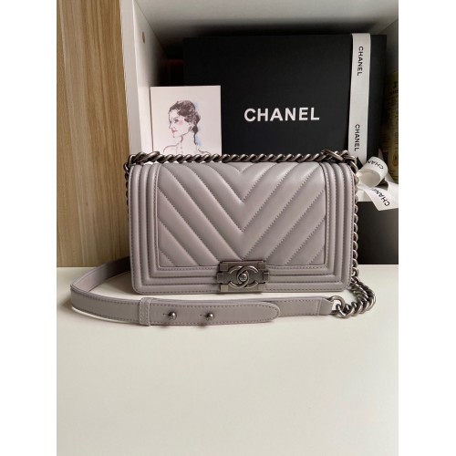 Chanel Boy Flap Bolsos de Hombro Original Cuero de Piel de Oveja A67086 Gris