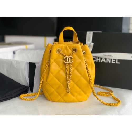 Chanel Mochila de piel de becerro Cuero original AS3211 amarillo