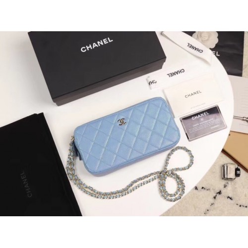 Chanel Piel de becerro Metal dorado A82527 azul cielo