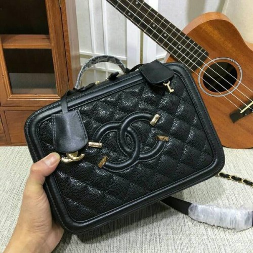 Chanel Bolso de hombro de piel de becerro 6070 Negro