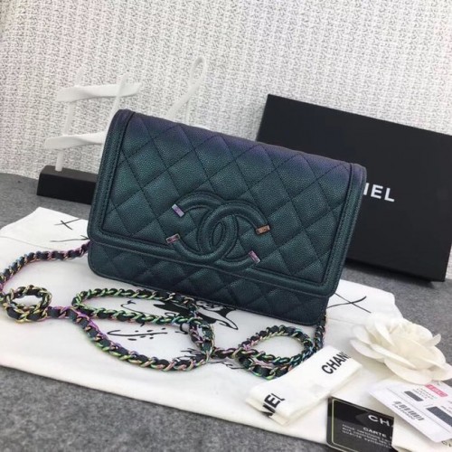 Bolso de mano clásico Chanel con cadena Piel de becerro granulada Metal plateado A88447 verde