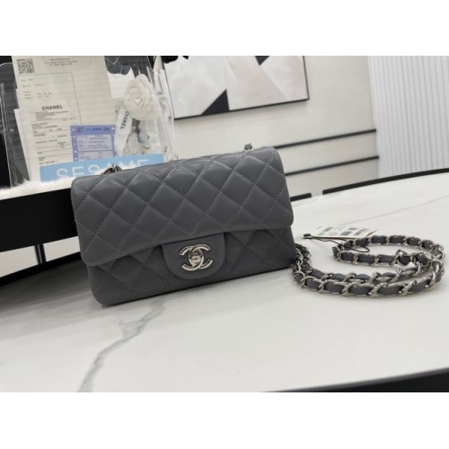 Chanel Classic Flap Bag Cuero de piel de oveja original A1116 gris oscuro y metal plateado