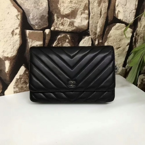 Chanel Classic Flap Bolsos Negro Original Cuero de piel de oveja 33815 Plata