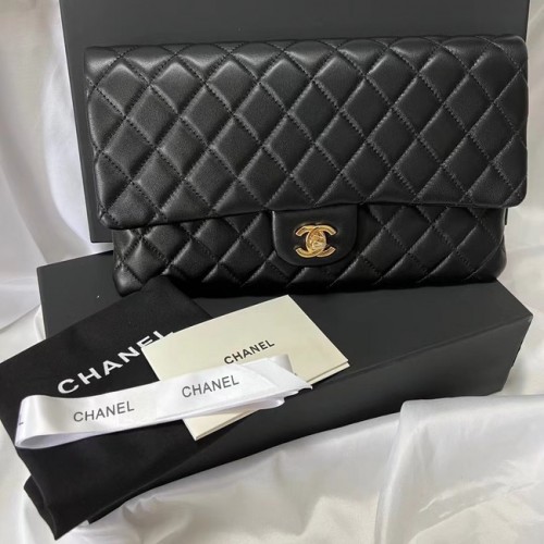 Bolso de mano Chanel Cuero de piel de oveja negro 7013 Oro