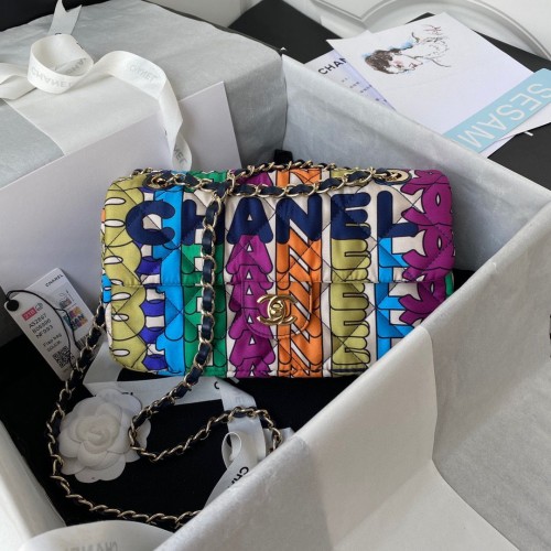 Chanel Letras de colores Bolso con solapa AS2897 Rainbow Print