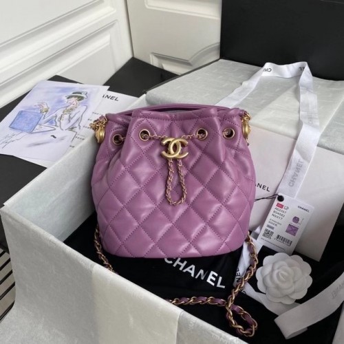 Chanel Bolso de piel de oveja con cordón AS2057 violeta