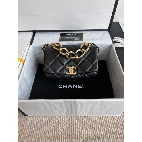Chanel BOLSO CON SOLAPA Piel de cordero Metal dorado AS3375 negro
