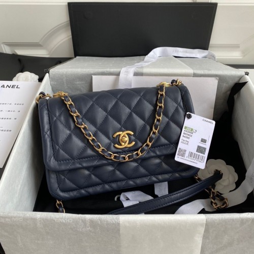 Bolso con solapa Chanel Piel de oveja Metal dorado AP1737 Azul marino