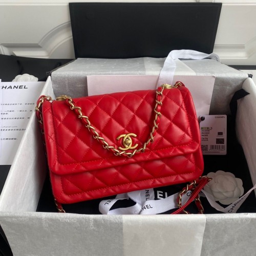 Bolso con solapa Chanel Piel de cordero Metal dorado AP1737 Rojo