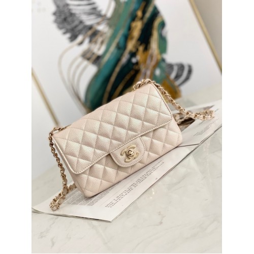 Bolso de hombro de piel de becerro granulada con solapa Chanel AS1116 crema