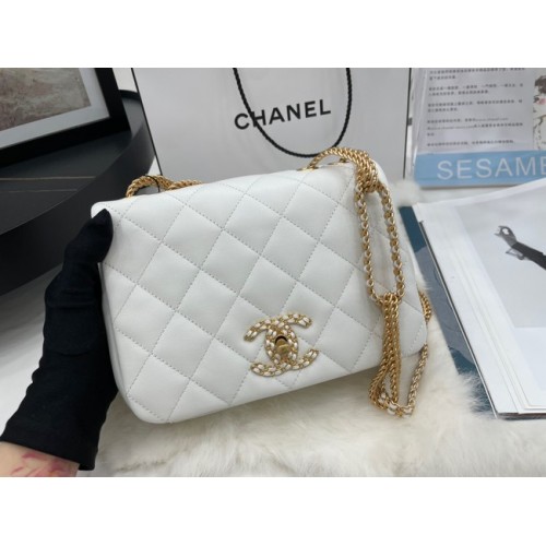 Bolso de hombro con solapa de piel de cordero Chanel AS2975 blanco