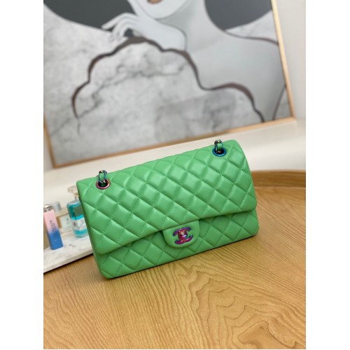 Bolso de hombro Chanel Flap Mirage Lambskin AS1112 verde