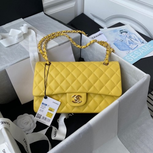 Bolso de hombro con solapa Chanel Piel de becerro granulada A01112 metal dorado amarillo