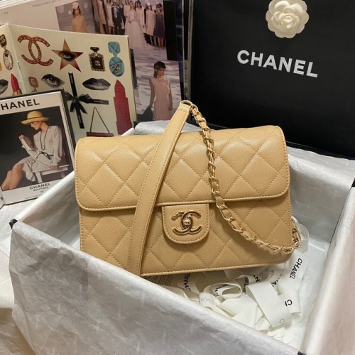 Chanel Flap Shoulder Bag Piel de becerro granulada AS3002 albaricoque