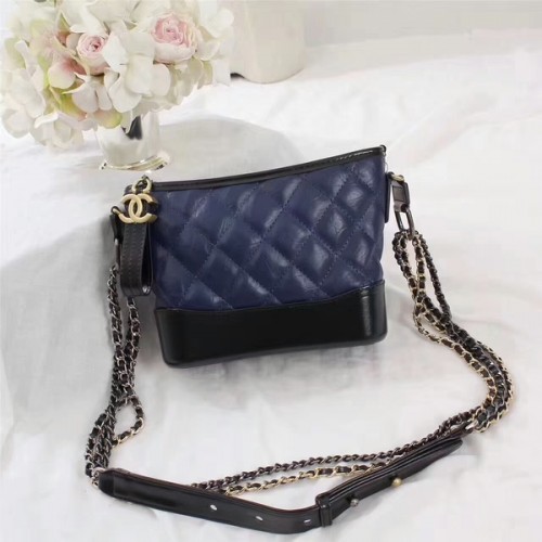 Bolso de hombro Chanel Gabrielle de piel de becerro 8122A Azul