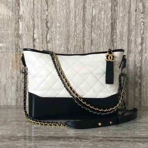 Bolso de hombro Chanel Gabrielly de piel de becerro 93824 negro y blanco
