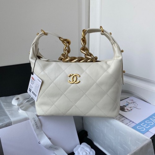 Chanel Piel de cordero AS2910 Metal dorado blanco