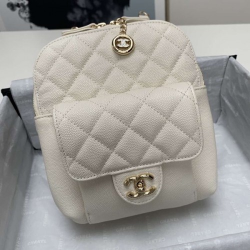 Chanel Mochila de metal dorado de piel de becerro granulada AS0003 blanco crema
