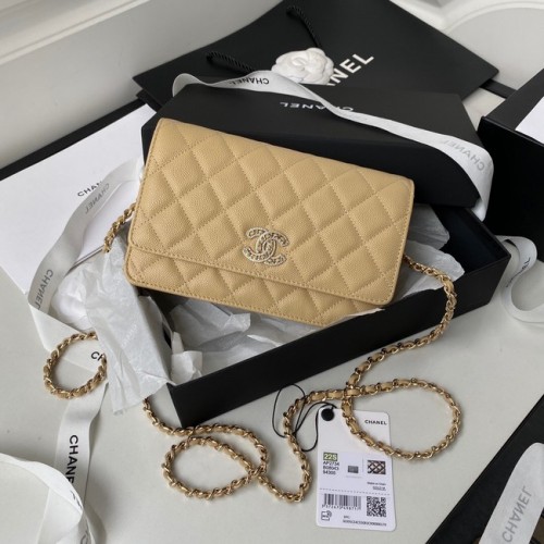 Chanel Bolso de hombro pequeño de piel de becerro granulada AP2734 albaricoque