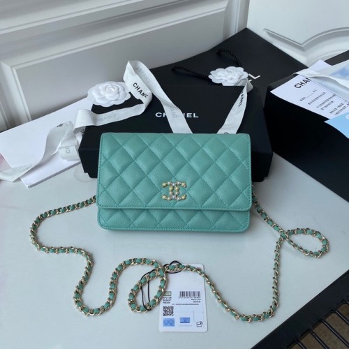 Chanel Bolso de hombro pequeño de piel de becerro granulada AP33814 verde