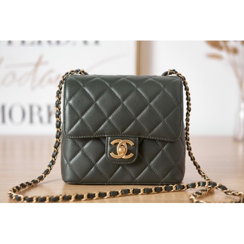 BOLSO MINI SOLAPA Chanel Lambskin AS3647 verde negruzco