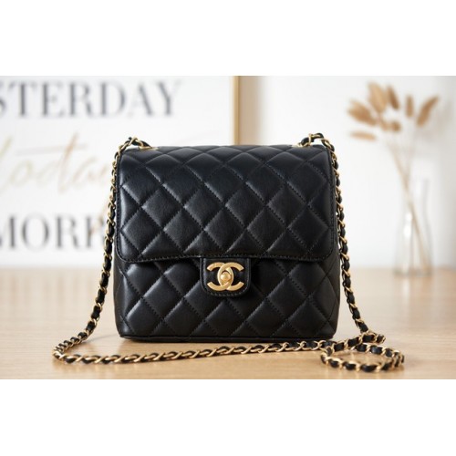 Chanel Piel de cordero MINI BOLSO CON SOLAPA AS3648 negro