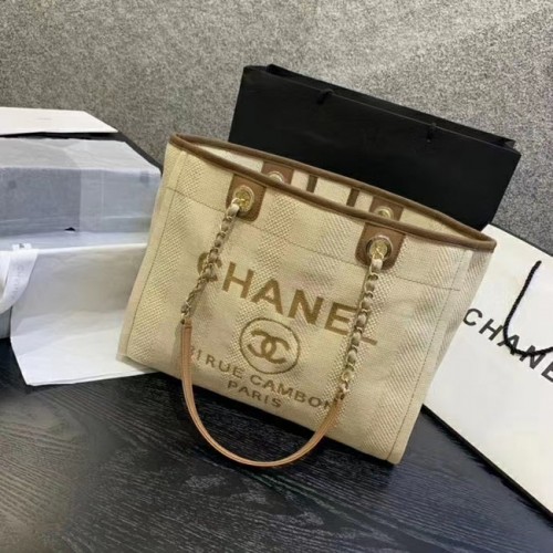 Chanel Bolso de Hombro Grande A67001 Crema