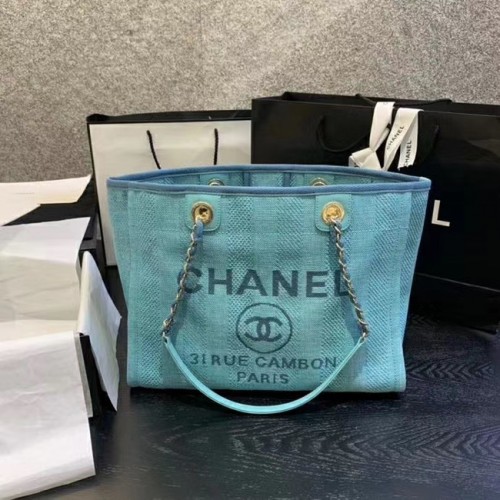 Bolso bandolera grande Chanel A67001 azul cielo
