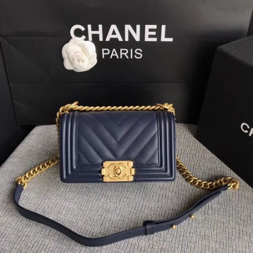 Chanel Le Boy Flap Shoulder Bag Original Caviar Leather P67085 azul oscuro Hebilla dorada