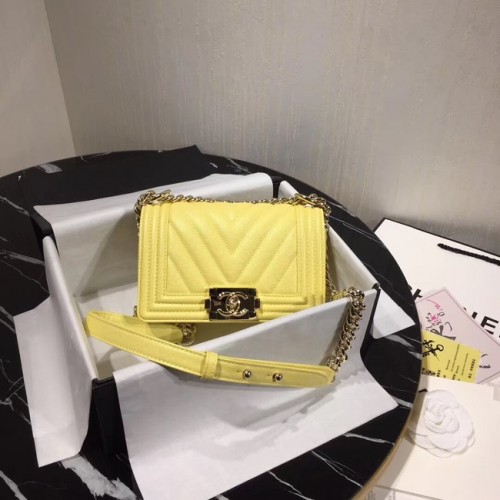 Chanel Le Boy Flap Bolso de Hombro Original Cuero Amarillo V67085 Oro