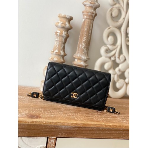 Chanel MINI BOLSO CON SOLAPA Piel de cordero Metal dorado AS0950 negro