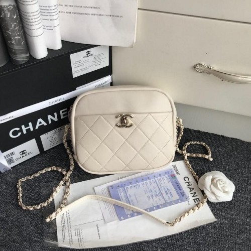 Estuche para cámara de piel de becerro original Chanel AS0137 Blanco