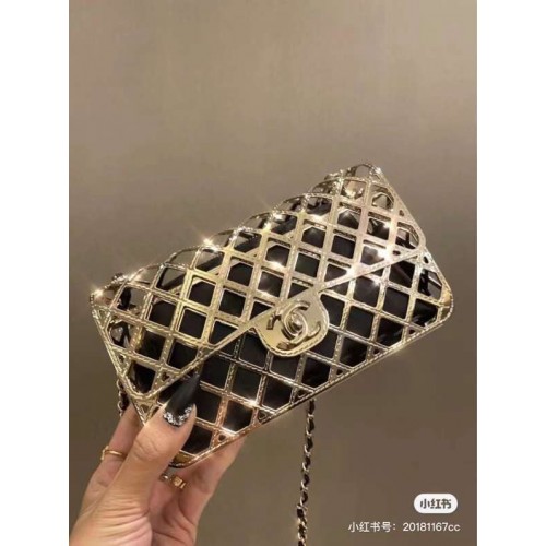 Bolso Hueco de Cuero Original Chanel 1112 Dorado