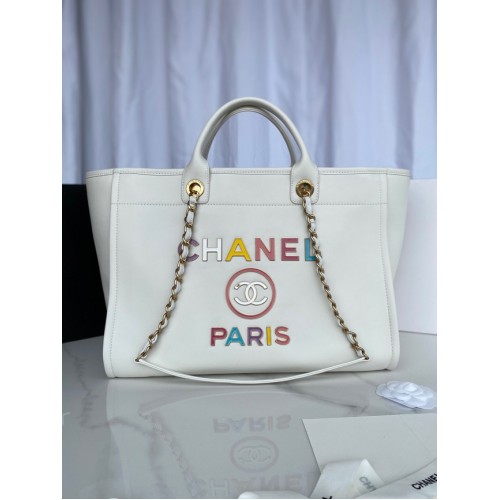 Bolso de compras de cuero original de Chanel 66941 blanco