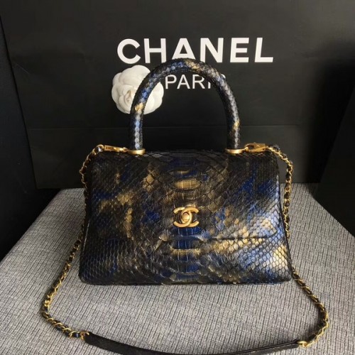 Bolso tote de piel de pitón original de Chanel 8119J