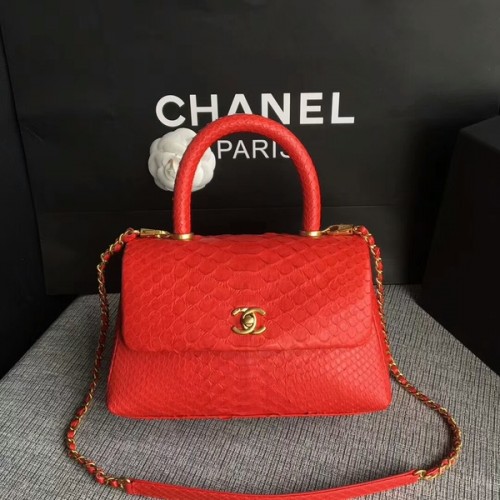 Bolso tote de piel de pitón original de Chanel 8119K
